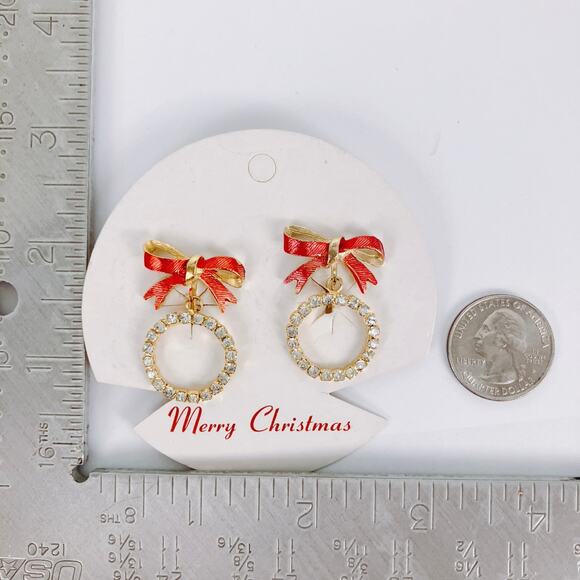 Vintage Christmas Clip On Rhinestone Wreath Earrings Red Bow Gold Tone Sparkling - Picture 11 of 13